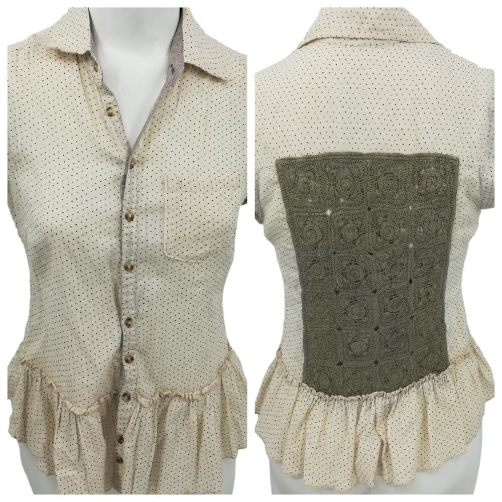 Free People Polka Dot Short Sleeve Ruffle Button Front Shirt Size XS Crochet